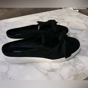 Black comfort view slip one w/ top bow